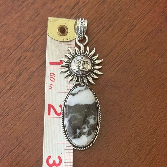 White Buffalo Turquoise Oval Sun Motif Pendant Necklace Sterling Silver New - Picture 4 of 6